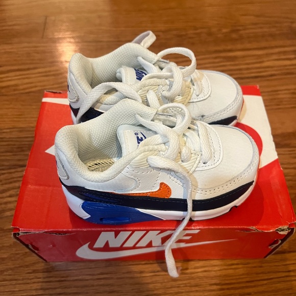 Too Small - Picture 3 of 3